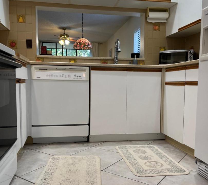 Photo of Kitchen in Trailer Estates