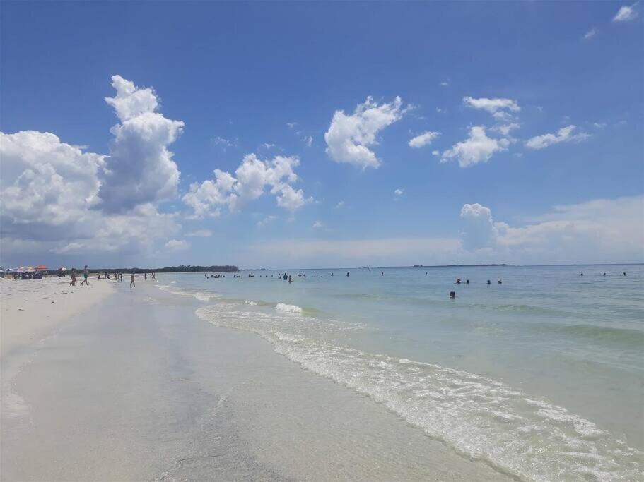 Photo of Others in Captiva