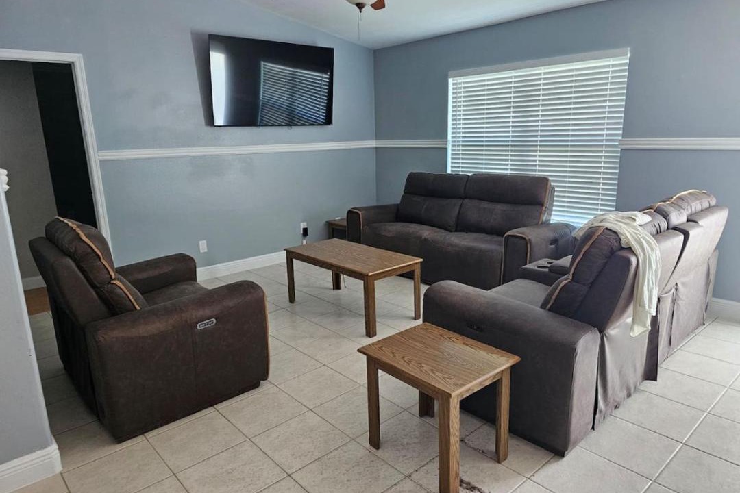 Photo of Livingroom in Lehigh Acres