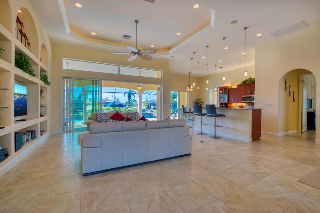Photo of Livingroom in Caloosahatchee