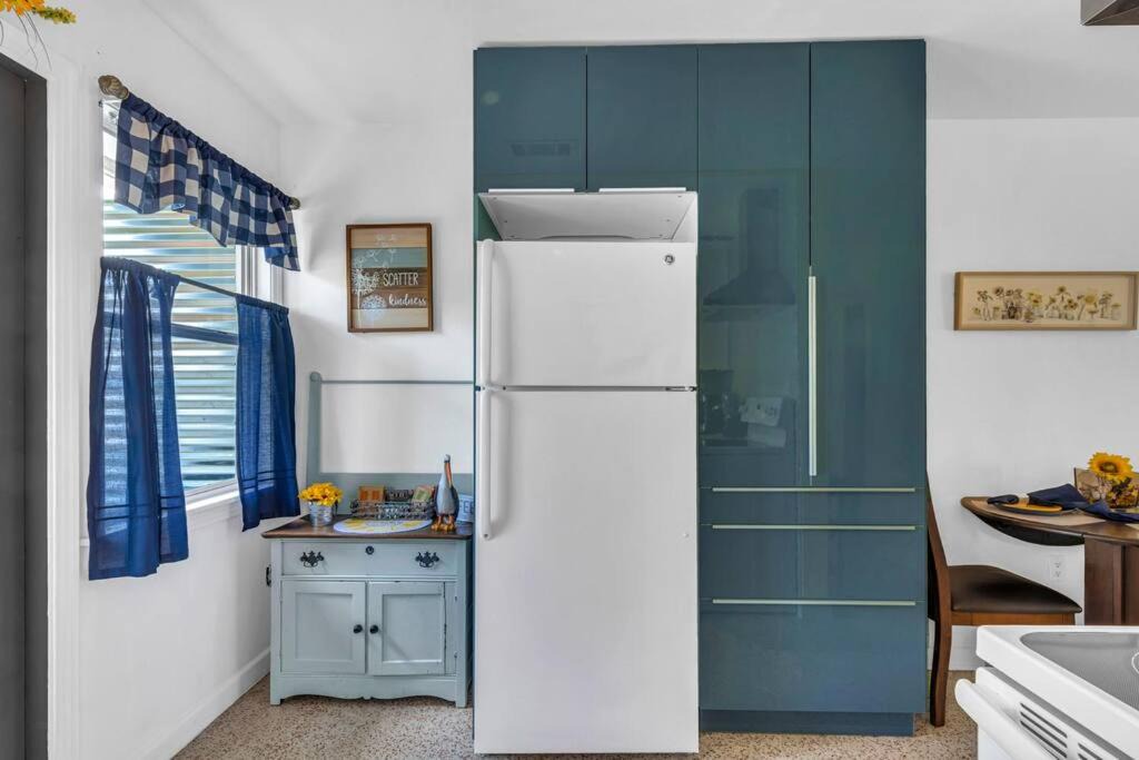Photo of Kitchen in Central Sarasota