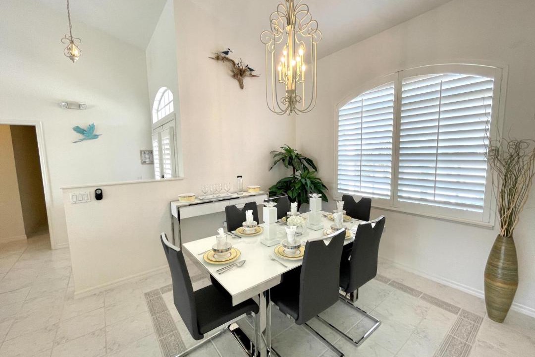 Photo of Livingroom in Long Meadow