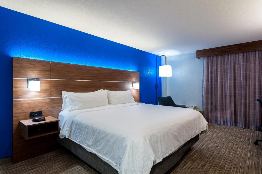 Photo of Bedroom in Caloosahatchee