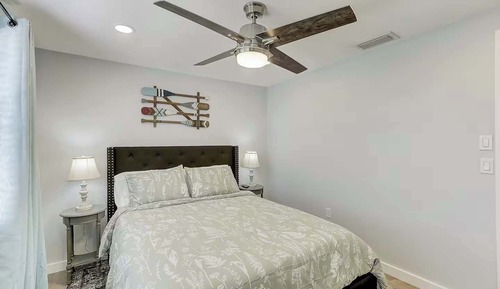 Luxury Condo, 2 Bedrooms, Non Smoking, Pets Allowed