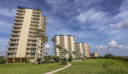 Condo (1 Bedroom)