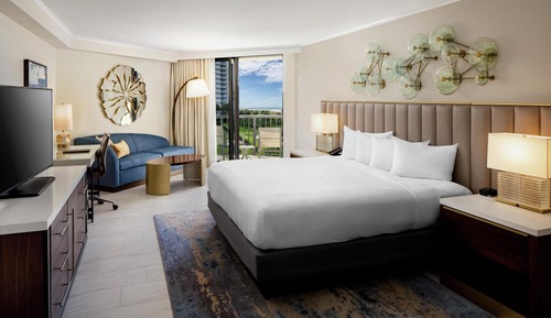 Suite, 1 King Bed with Sofa bed, Oceanfront