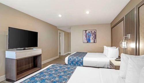 Suite, 2 Queen Beds, Non Smoking, Refrigerator & Microwave (with Sofabed)
