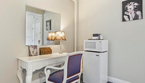 Signature Room
