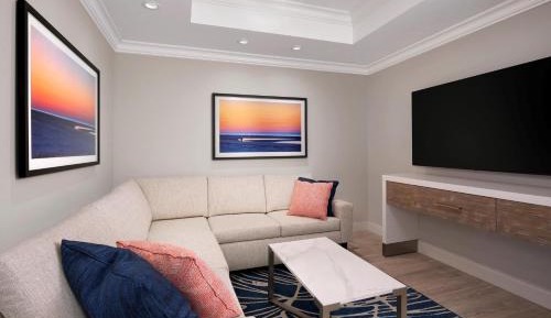 One-Bedroom King Suite