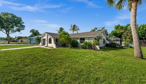 Three-Bedroom Vacation Home 