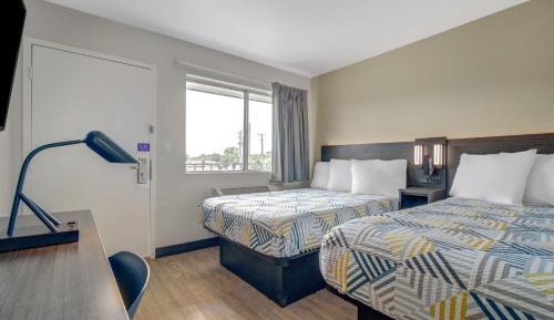 2 Full Beds | Non-Smoking, Micfridge