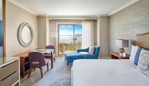 Marina View, Guest room, 1 King, Balcony