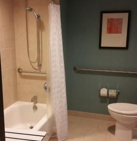 Queen Room with Two Queen Beds and Accessible Tub - Disability Access