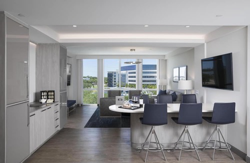 North Naples Hotel | Innovation Hotel