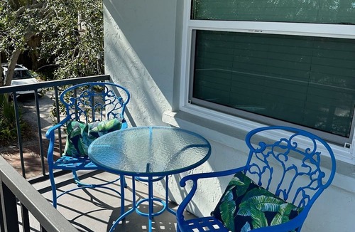 Downtown Apartment | El Tropicale Vacation Rentals