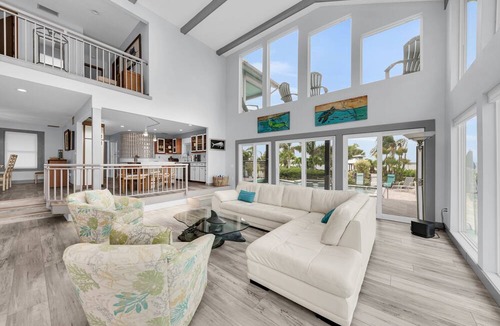Bayshore Gardens House | Bay House Retreat managed by Beach Retreats