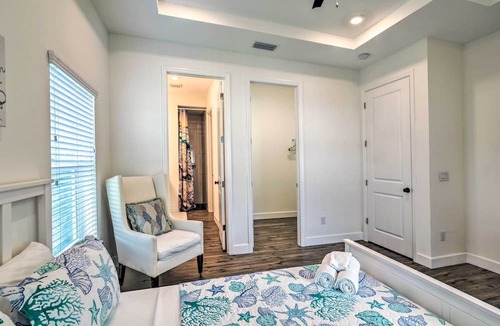 Port Tampa City Cottage | Family-friendly Tampa Home < 3 Mi to Ocean!