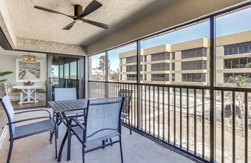 Sanibel Apartment | Luxury Sanibel Condo w/Ocean View: Steps to Beach