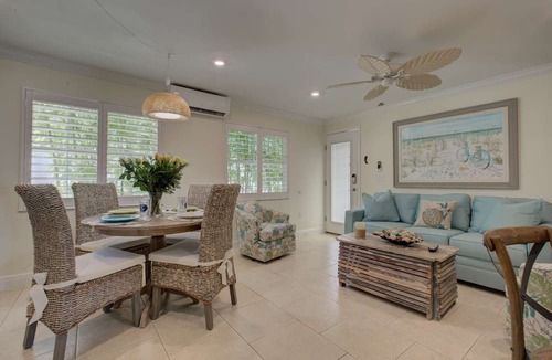 Siesta Key Village House | Lulu's Key House Kemp Ridley 1/1 Downstairs