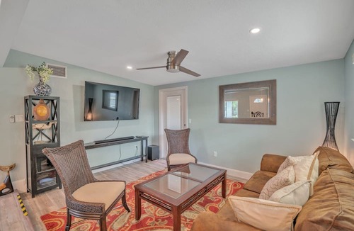 South Sarasota House | Private Cozy Sarasota Home 3 Bedroom Home by RedAwning