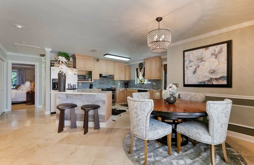 Mid Island Apartment | 1 Island Hideaway