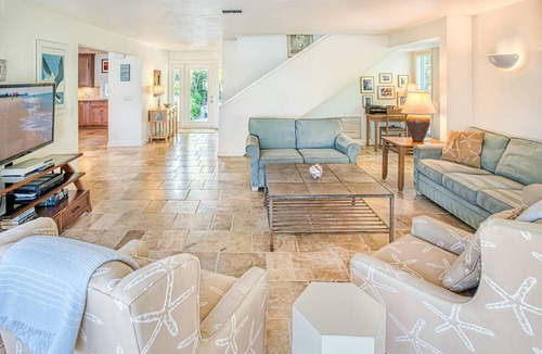 Wulfert House | Holly House