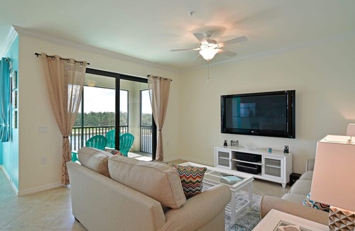 Lakewood Ranch Condo | Unprecedented Golf! Penthouse Condo Lakewood National Golf & CC. Lakewood Ranch