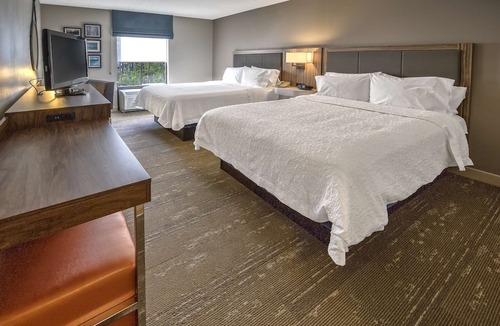 Estero Hotel | Hampton Inn & Suites Fort Myers-Estero/FGCU