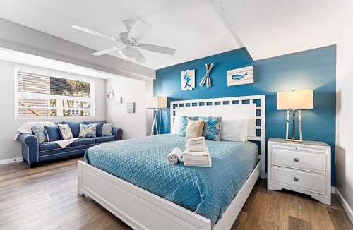 Siesta Key Village House | Fanta-Sea on the Beach by Beachside Management - 53 Beach Rd
