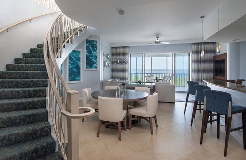 Pelican Hotel | The Westin Cape Coral Resort At Marina Village