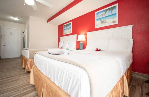 Venice Hotel | Island Sun Inn & Suites - Historic Venice & Beach Getaway