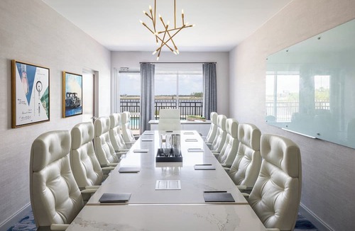 Biggar Hotel | Crowne Plaza Ft. Myers Gulf Coast by IHG