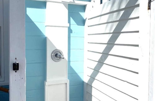 Siesta Key Cottage | Across The Street From #1 Beach