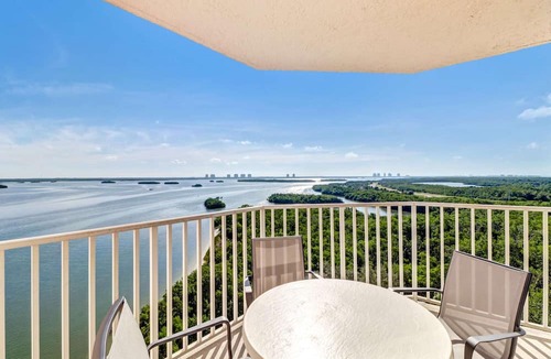 Bonita Springs Condo | Lovers Key Resort 901