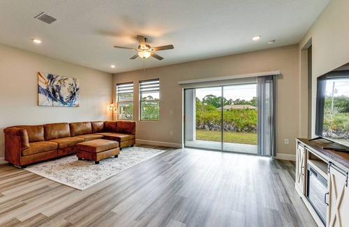 North Port Cottage | Home < 1-mi Walk to Warm Mineral Springs Park!