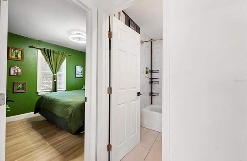 Childs Park Apartment | Coastal Comfort 2BR Getaway St Pete