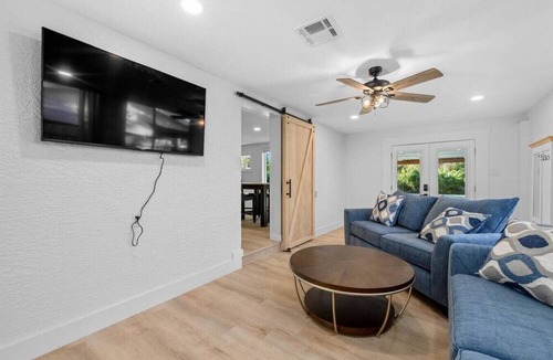 Englewood House | Coastal 2-Bedroom Home Minutes to Beach