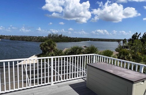 Englewood House | 4BR Bayfront Home – Dock, Pool & Beach Access
