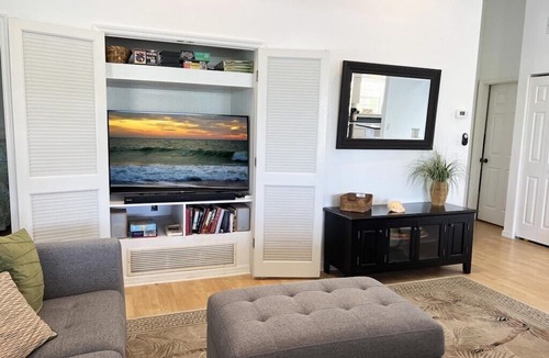 Englewood House | 4BR Bayfront Home – Dock, Pool & Beach Access