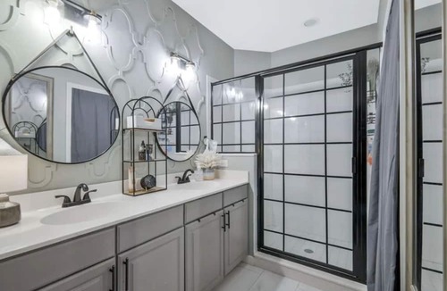 Fort Myers Condo | GORGEOUS 2 Bed/2Bath Condo: Golf Community Fort Myers, FL Pools, Laundry, Tennis