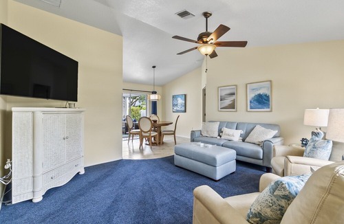Englewood East House | Tiki Cove Retreat Heated Salt Water Pool & Tiki Bar