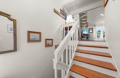 East Rocks House | The Turtle Nest: Charming Pool Home in East Rocks!