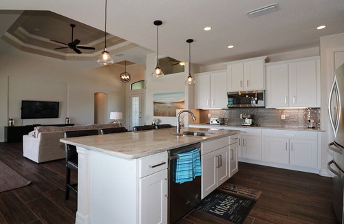 South Gulf Cove Apartment | 3 Bedroom House 728544 by Houzlet