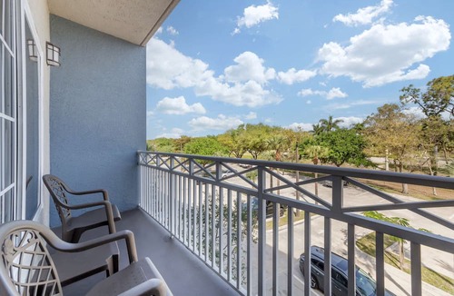 Naples Hotel | Best Western Naples Plaza Hotel
