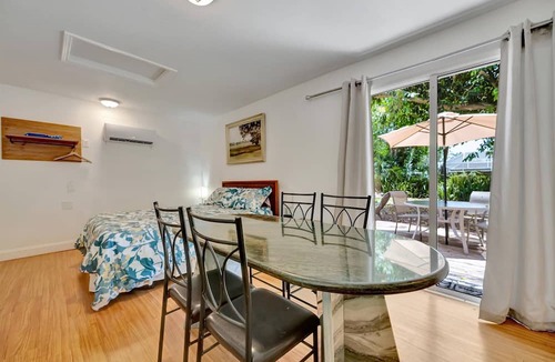 Sarasota House | The Ashton Hideaway