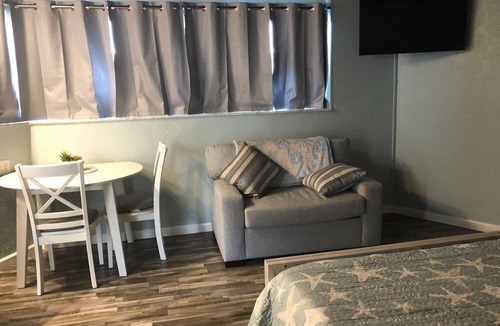 Venice Apartment | Kon Tiki Inn