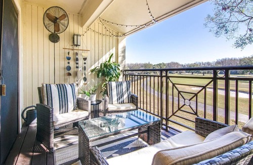 Wesley Chapel Condo | Designer Condo | Golf & Lake Views | 2BR, Sleeps 5 | Optional Saddlebrook Resort Amenities