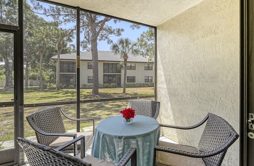 Trailer Estates Condo | BRIGHT, BEAUTIFULLY UPGRADED FIRST FLOOR END-UNIT AT SHOREWALK
