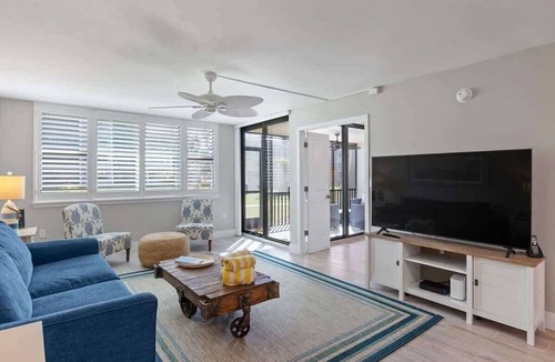 Sanibel Condo | Loggerhead 261- Gorgeous Two Bedroom Condo with Fantastic Amenities