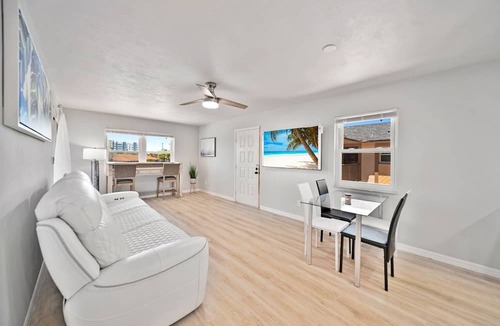 Truckland Condo | Sweet spot by the sea